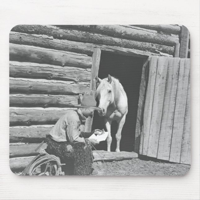 Tapis De Souris Cowboy lisant une lettre avec un cheval (Devant)