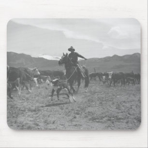 Tapis De Souris Cowboy roping un veau pour le marquage à chaud de