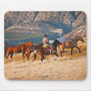 Tapis De Souris Cowboy vivant en troupe les chevaux sauvages 2