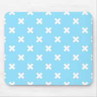 Croix blanche sur le bleu bébé