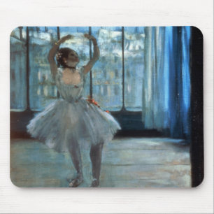 Tapis De Souris Danseur d'Edgar Degas   devant une fenêtre
