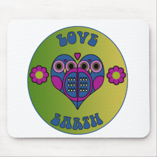 Tapis de souris de la terre d'amour