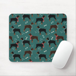Tapis De Souris Dobermans rouges et noirs dans Scarves Motif d'hiv