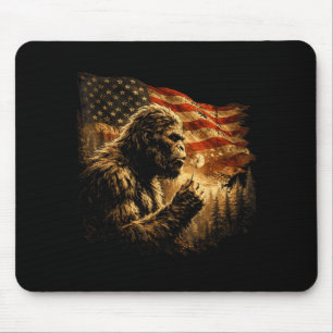 Tapis De Souris Drapeau américain bigfoot soufflant dandelion vint