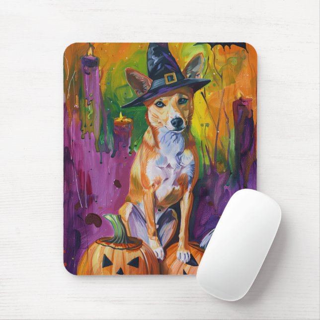 Tapis De Souris Éffrayant Basenji Halloween sorcière et Citrouille (Avec souris)
