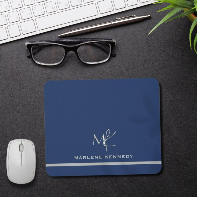Tapis De Souris Elégant Personnalisé Monogramme d'argent bleu mari (Créateur téléchargé)