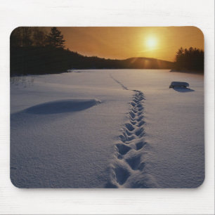 Tapis De Souris Empreintes de pas dans le mousepad de neige