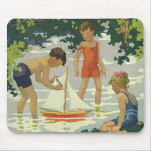 Tapis De Souris Enfants d'époque jouant avec des voiliers jouets d