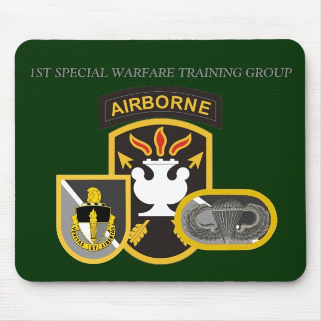 Tapis De Souris ęr GROUPE S'EXERÇANT MOUSEPAD de GUERRE SPÉCIALE (Devant)