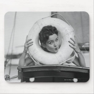 Tapis De Souris Femme posant 3