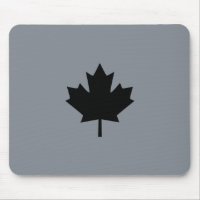 Feuille d'érable noire canadienne