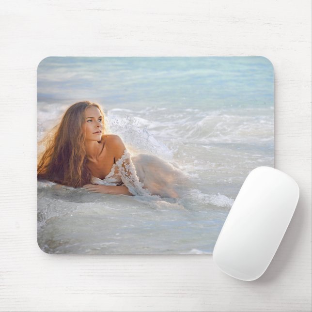 Tapis De Souris Fille Sur La Plage (Avec souris)