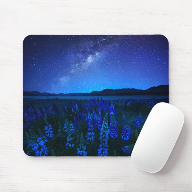 Tapis De Souris Fleurs | Lupines fleurissant à Night Lake Tekapo (Avec souris)