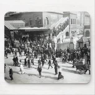 Tapis De Souris Gare ferroviaire de large rue, Londres, c.1890