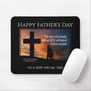 Tapis De Souris Happy Father's Day MAN OMS KNEELS BEFORE GOD