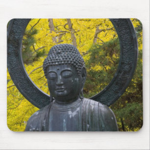 Tapis De Souris La statue de Budda dans les jardins japonais Golde