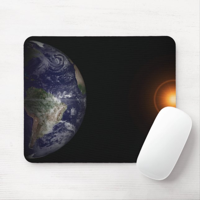 Tapis De Souris La Terre À Son Équinoxe. (Avec souris)