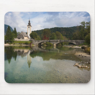 Tapis De Souris Lac Bohinj avec l'église dans le mousepad de la