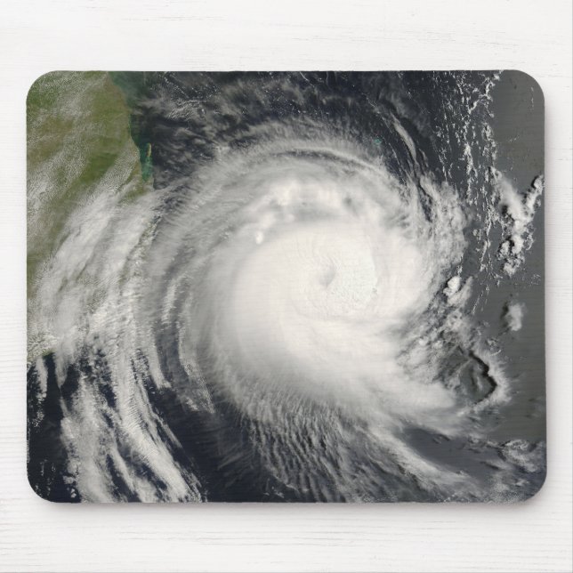 Tapis De Souris Le cyclone tropical Favio s'approche du Mozambique (Devant)
