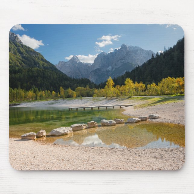 Tapis De Souris Le lac Jasna dans les Alpes slovènes à l'automne (Devant)