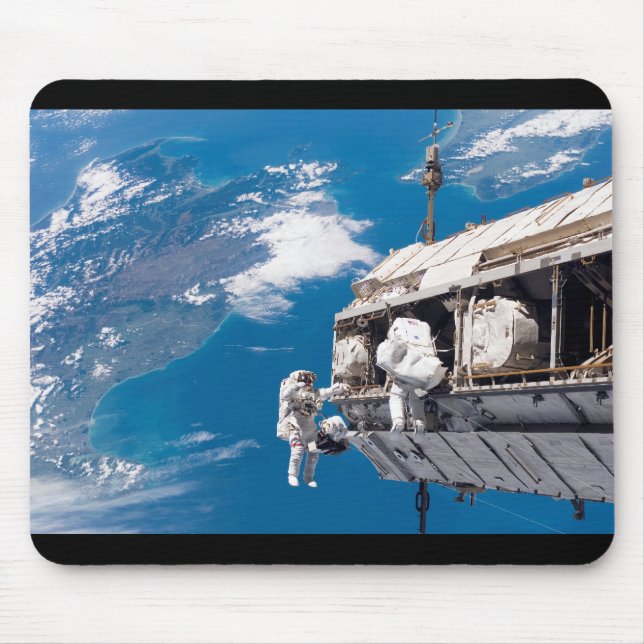 Tapis De Souris L'espace astronaute au-dessus de la Terre (Devant)