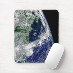 Tapis De Souris L'Ouragan Frances Sur Une Terre Partielle.