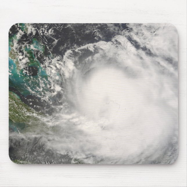 Tapis De Souris L'ouragan Hanna au-dessus des Bahamas (Devant)