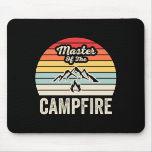 Tapis De Souris Maître du feu de camp drôle camping rétro vintage