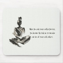 Méditation de l'instructeur de Yoga Pose Pose Brus