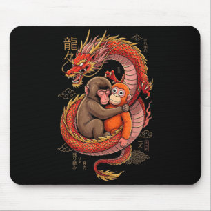 Tapis De Souris Mème de singe qui frappe l'animal en peluche câlin