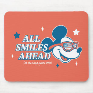 Tapis De Souris Mickey Mouse patriotique tout sourires devant