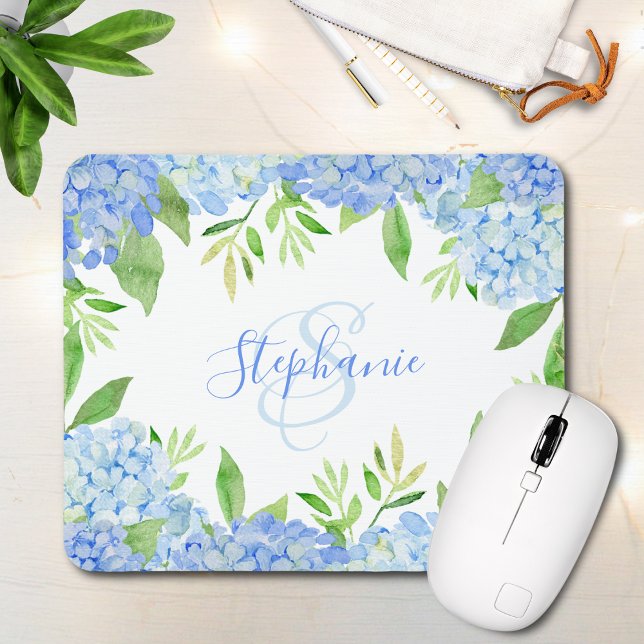 Tapis De Souris Moderne Floral bleu Hydrangée Aquarelle Monogramme (Créateur téléchargé)