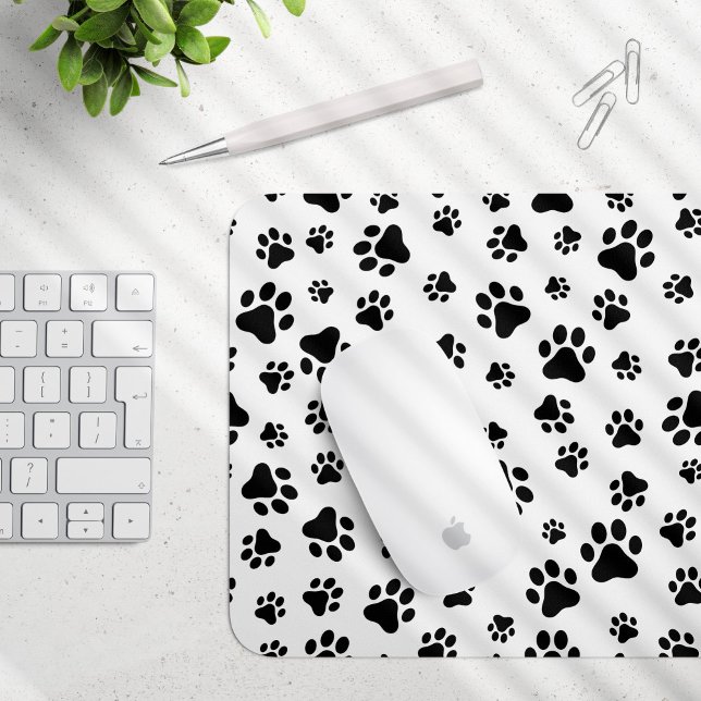 Tapis De Souris Motif des pattes, pattes de chien, noir et blanc (Créateur téléchargé)