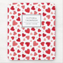 Motif patchwork cœurs rouges aquarelle