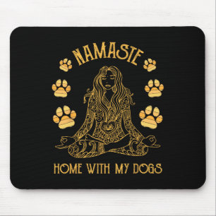 Tapis De Souris Namaste à la maison avec mon chien yoga drôle