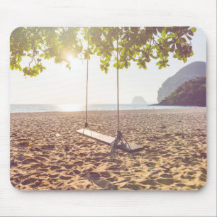 Tapis De Souris Oscillation sur la plage au coucher du soleil