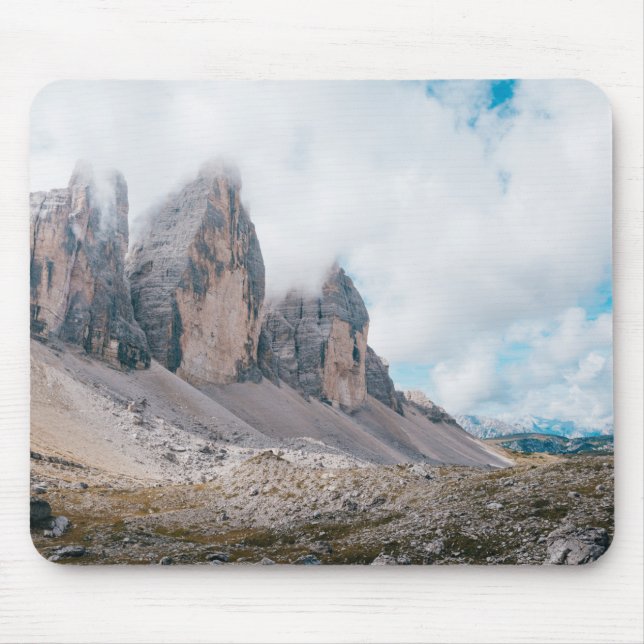 Tapis De Souris Paysage Photo Montagne Brown sous ciel nuageux (Devant)