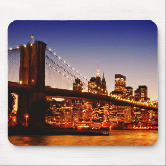 Tapis De Souris Paysage urbain de New York avec le pont au-dessus