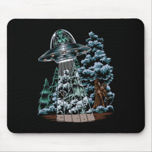 Tapis De Souris Pied Caché De L'Alien Dans Un Ufo Derrière Un Arbr