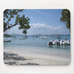 Tapis De Souris Port des îles Caraïbes avec plage