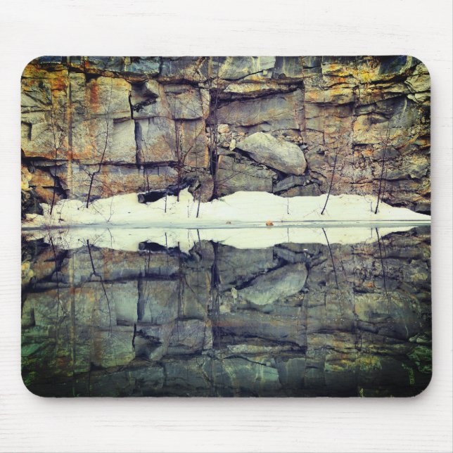 Tapis De Souris Réflexion sur le mur de carrière de Granite Rock # (Devant)