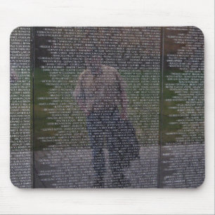 Tapis De Souris Réflexions des frères tombés