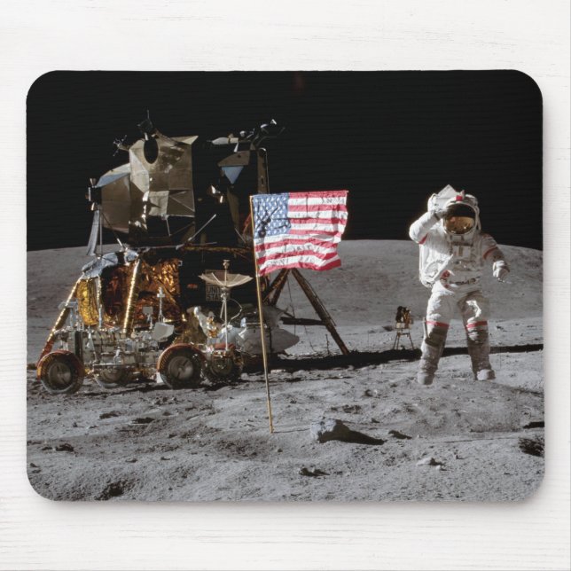 Tapis De Souris Salutation du drapeau des États-Unis sur la lune (Devant)