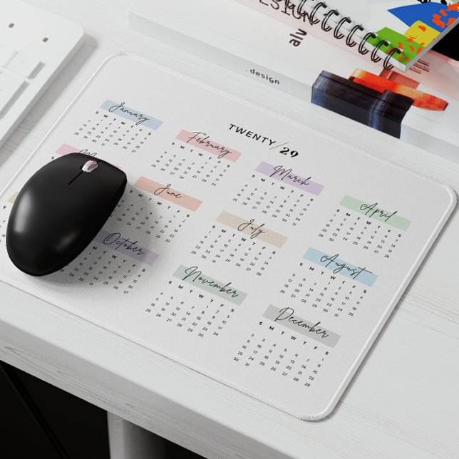 TAPIS DE SOURIS SCRIPT PASTEL ÉCRIT À LA MAIN DU CALENDRIER 2029 (Créateur téléchargé)