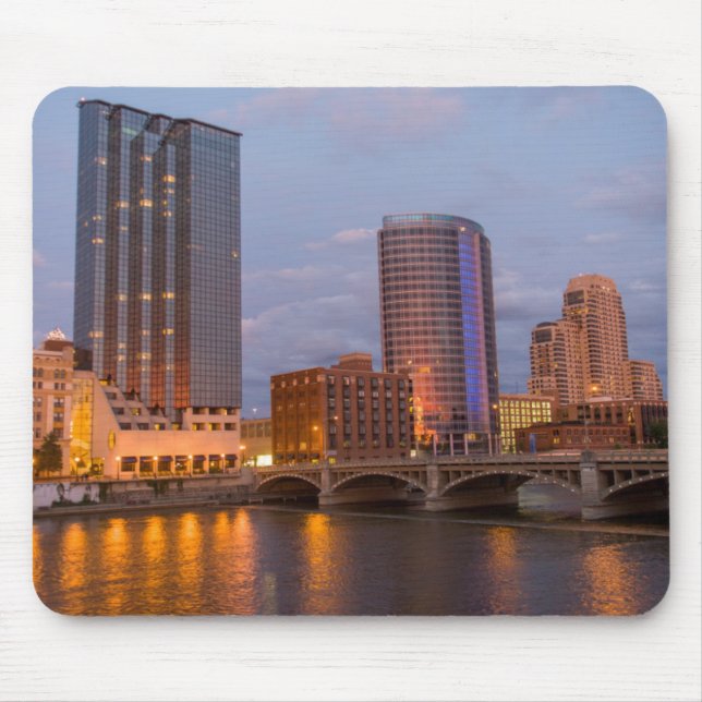Tapis De Souris Skyline À Dusk, Sur La Grande Rivière 2 (Devant)