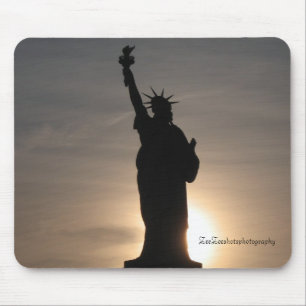 Tapis De Souris Statue de la liberté, ZeeZeeshotsphotography