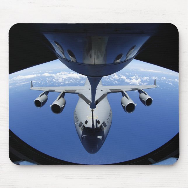 Tapis De Souris Un C-17 Globemaster III reçoit du carburant (Devant)