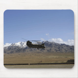 Tapis De Souris Un Chinook CH-47 décolle