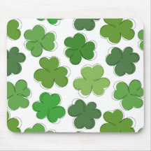 Un trèfle vert chanceux. Shamrock hiérarchique.