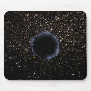 Tapis De Souris Un trou noir dans un groupe globulaire